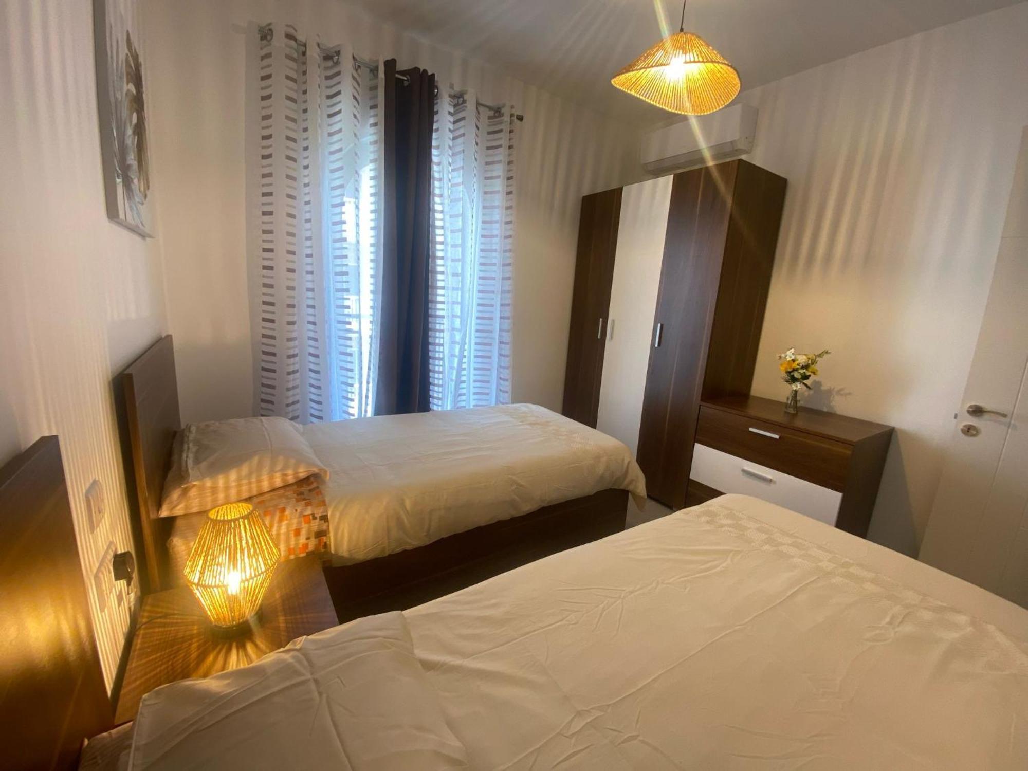 Brand New 2 Bedroom Apartment Pietà エクステリア 写真